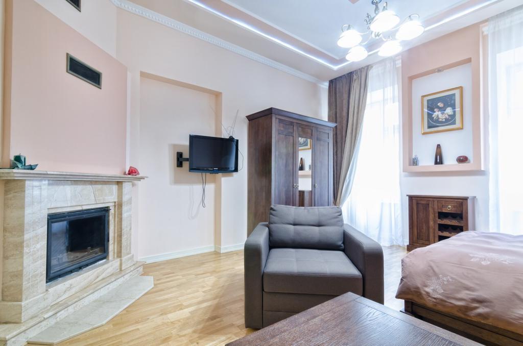 Apartment Grebinky 9 Лвив Екстериор снимка